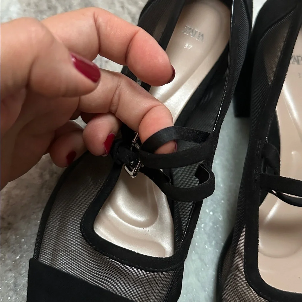 Zara Black Mesh Squared Toe Block Heeled Mary Jane’s Sz 37 (6.5)